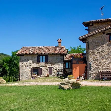 Villamagna Palazzo Alloggio per agriturismo Gubbio