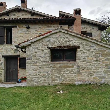 Villamagna Palazzo Alloggio per agriturismo Gubbio